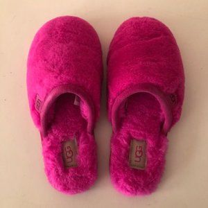 UGG Fluffette Pink Slipper. NWT. Size: 6, 7, 8, 9, 10
